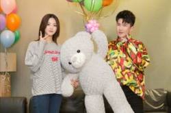 娱乐圈可以吃瓜的博主,揭秘幕后故事，博主带你尝鲜吃瓜